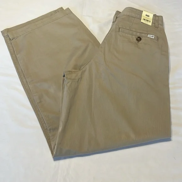 Levi's High Rise Pleated Baggy Trousers in Cobblestone Neutral VARSITY PREP NWT - Picture 11 of 16
